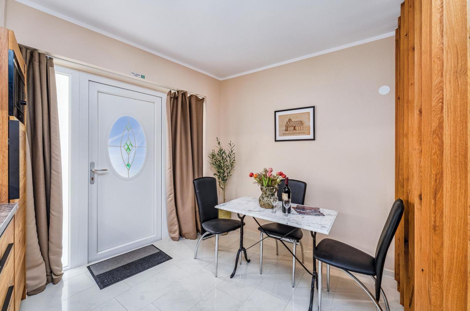 Samm Apartments Sibenik Luaran gambar
